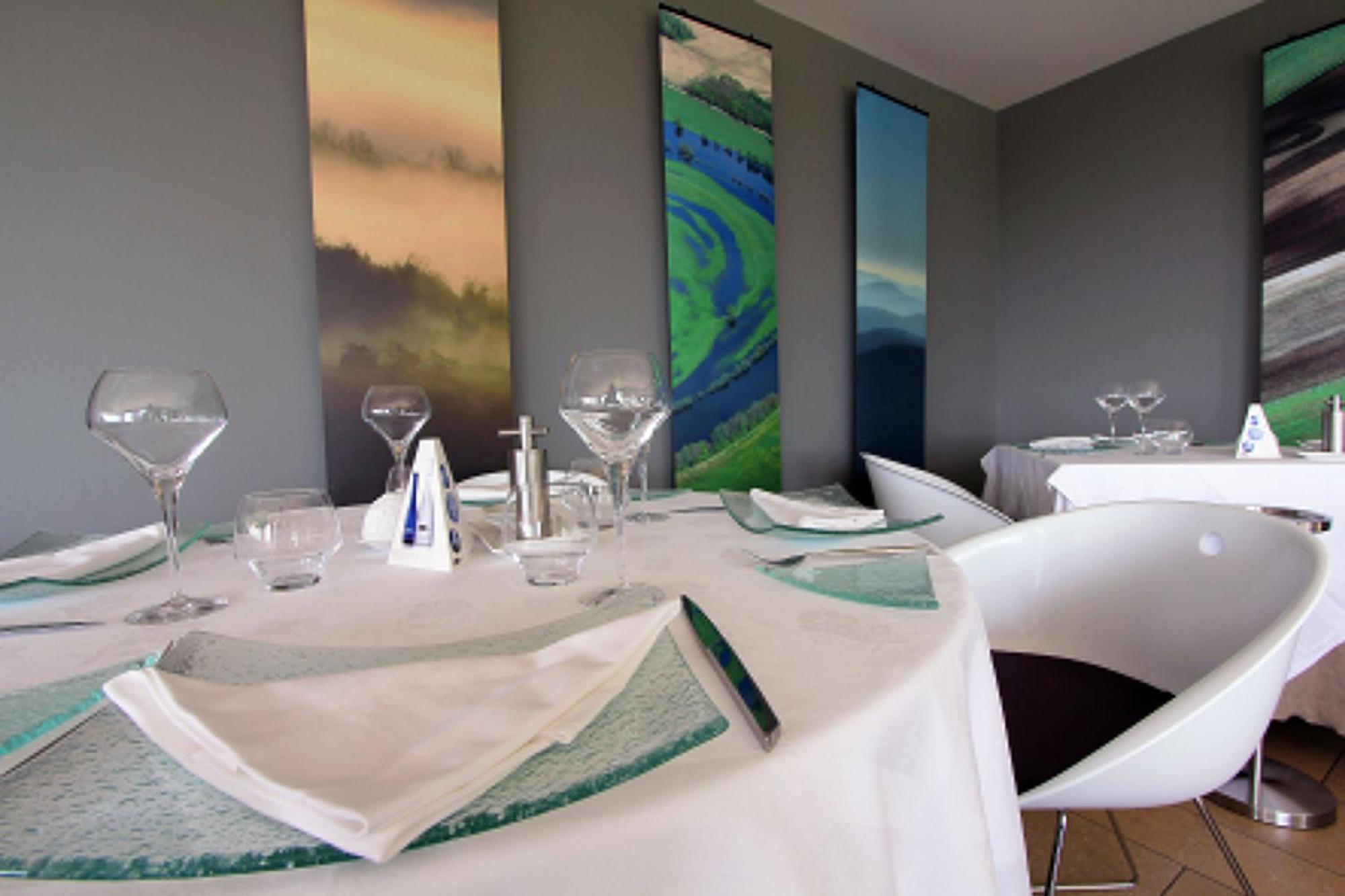 Hotel Restaurant La Montagne De Brancion Martailly-lès-Brancion Restaurant foto